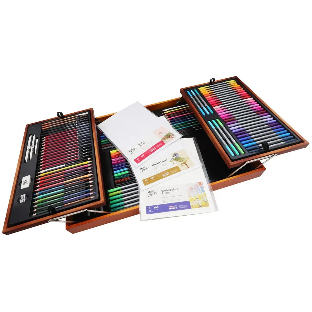 Mont Marte drawing set contents
